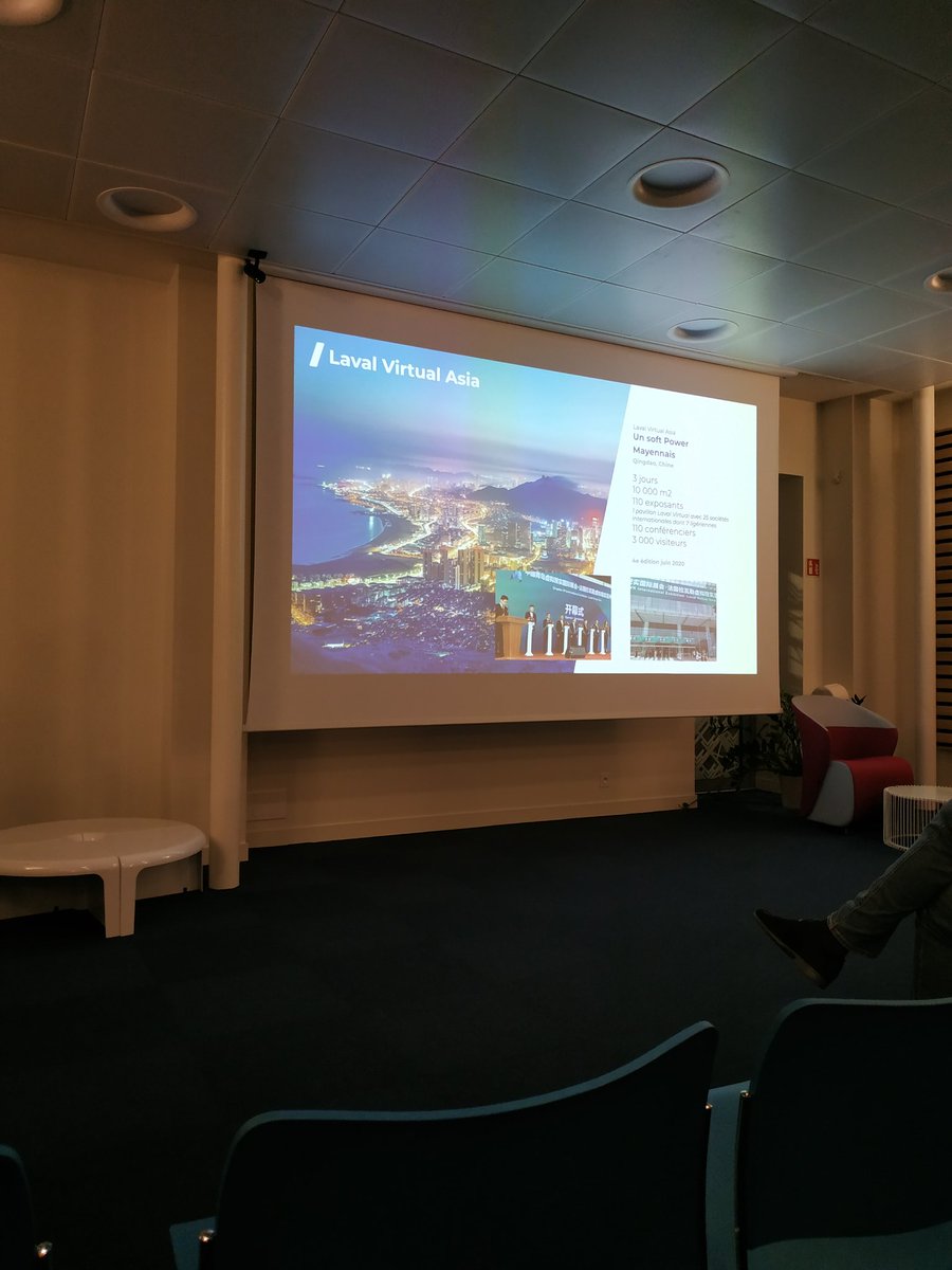 Présentation au Laval Virtual Center, la réalité augmentée au service de l'agriculture  
#ADISgabon
#DroneProGabon