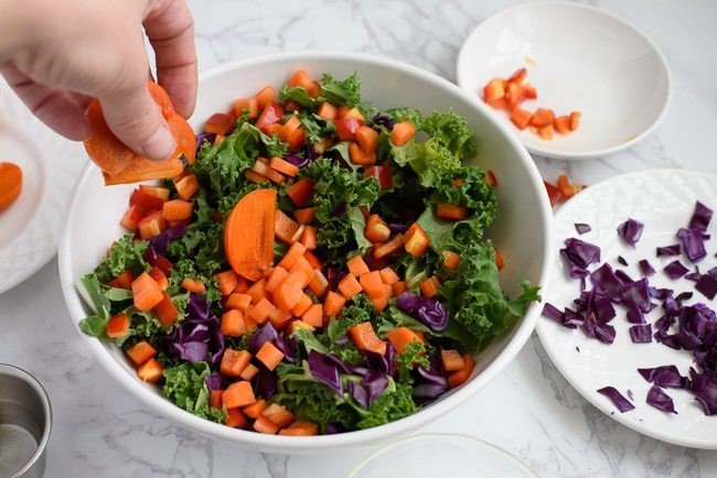 Meal Prep Series – Rainbow Kale Salad smfcpowerofexercise.wordpress.com/2019/11/18/mea…