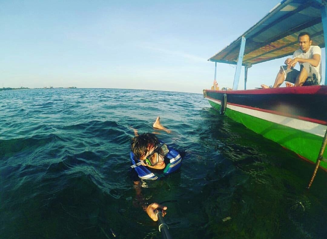 Pulau lagi enak kali ye