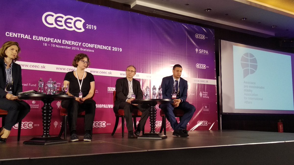 tomasjungwirth's tweet photo. @adelazootulku from @AMO_cz at #ceec2019 presenting on development of renewables in V4 countries. Both CZ and SK taking a very cautious approach following the so-called solar boom. @SFPA_SK https://t.co/1vW6cLJvk9
