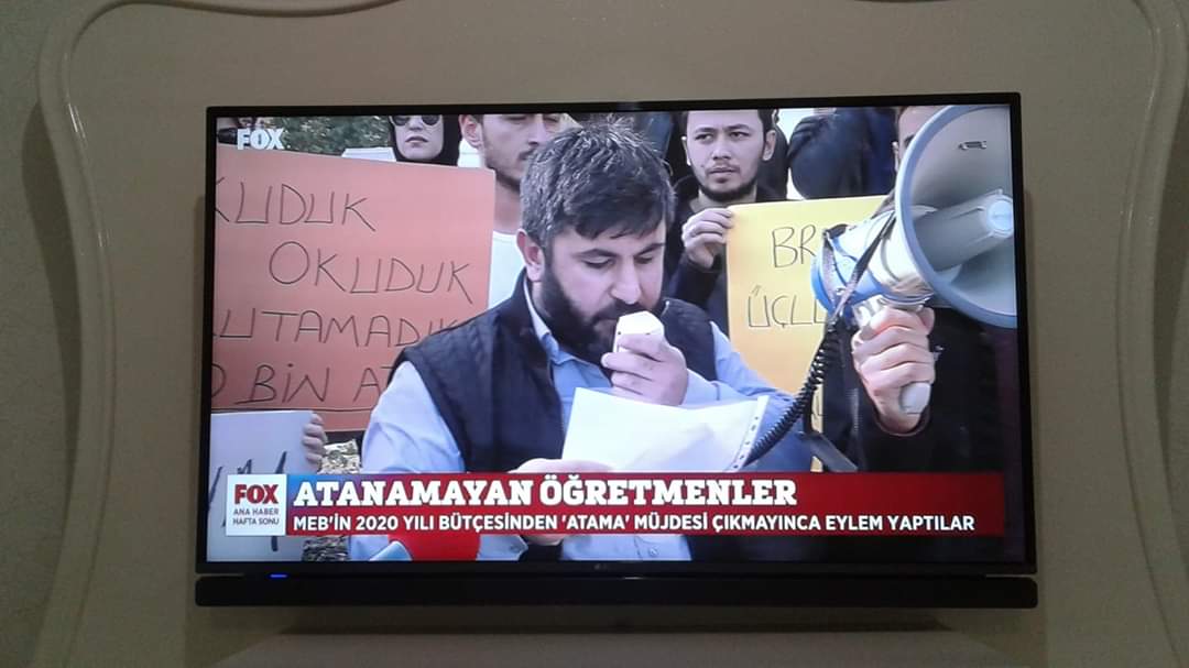 TR_BransOgrt's tweet photo. #ÖgrtGününe60BinAtama

Böamp basın açıklaması ile 60.000 öğretmen ataması ulusal gündeme taşındı. 

@ziyaselcuk 
@hmzaydg https://t.co/CDPTPkpEnn
