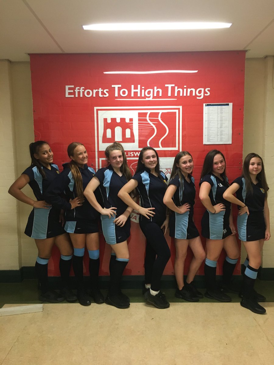 tjacpe's tweet photo. Not our day today for Year 9 Netball ⁦@lliswerryPE⁩ against Caerleon however there determination and resilience was outstanding. #showingprogress👏👏👏 https://t.co/XiETNAxBeU