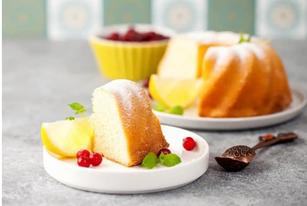 Cakeoclock1's tweet photo. Here it is..!! Various types of cakes e.g. Biscuit cake ,Sponge cake,Red velvet Cake &amp; much more..Delicious cakes.!! #Bakery #Cakelovers #Foodies #yummy #tastyfood #enjoythefood #digiperformprojects #digiperform https://t.co/4gG4KrtR7p