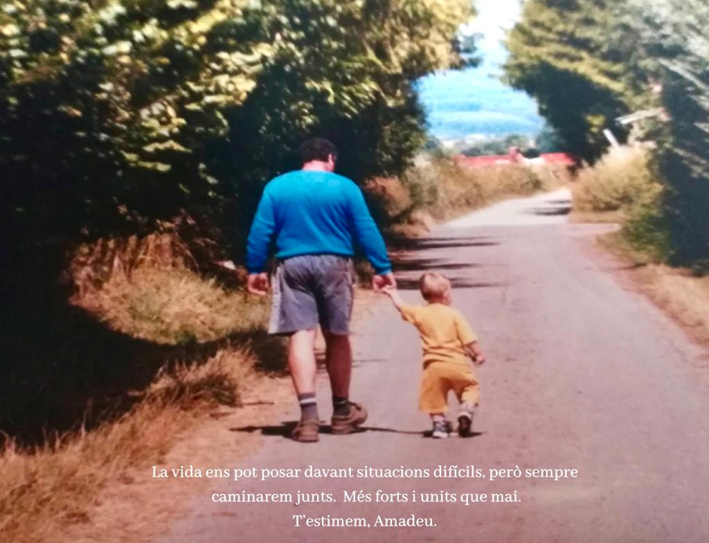 Avui fa un mes que l'Amadeu està entre reixes, però la solidaritat continua. Ni a Artesa de Segre, ni enlloc, normalitzarem la situació repressiva en què vivim mentre hi hagi presos i represaliats. 
Amadeu i família, no estàs sol, no esteu sols. 
#usvolemacasa
