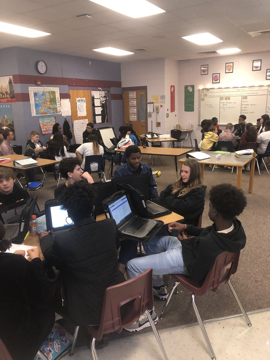 DowningsHistory's tweet image. Simultaneous seminars in World today! Taking a deeper look into the Magna Carta #ThisIsAVID #OnslowAVID