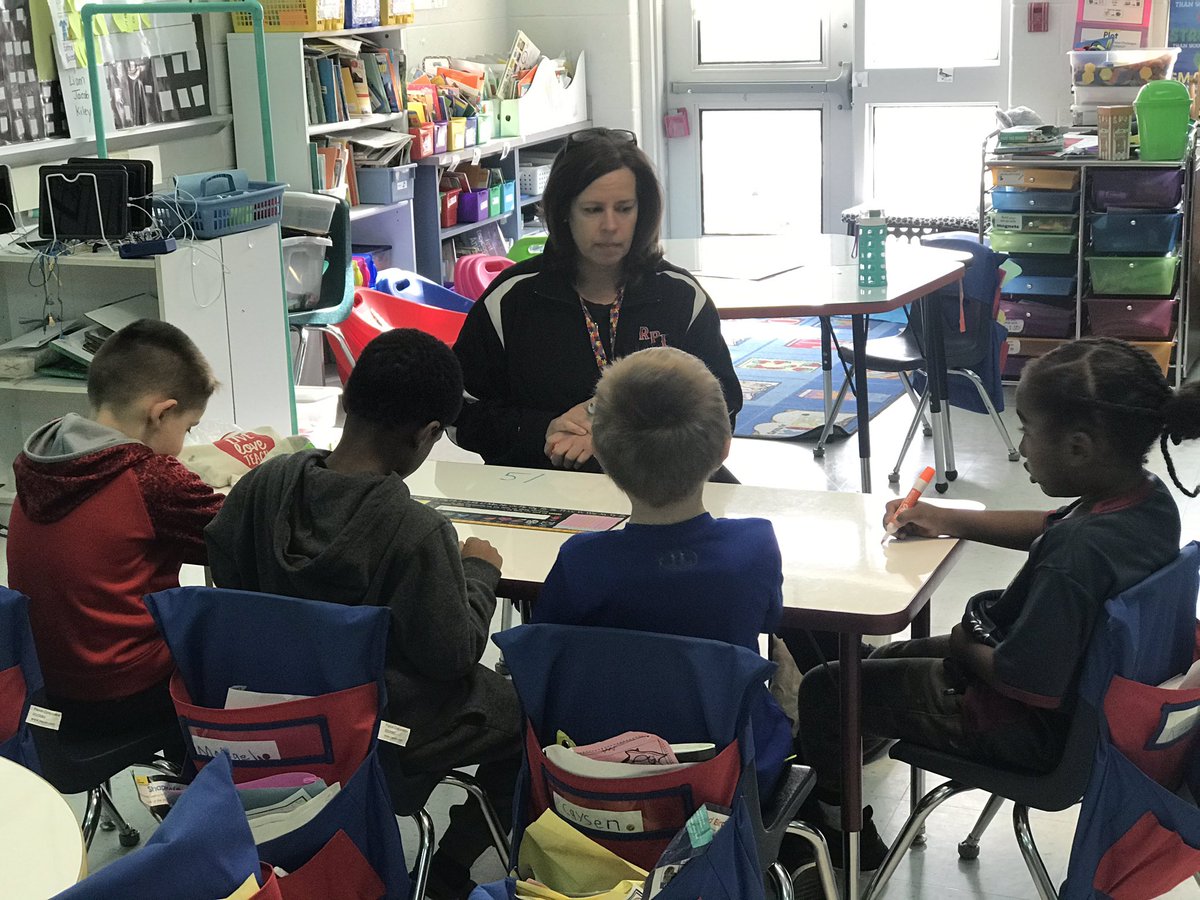 dowellesccps's tweet image. First grade working on numeracy.
#mathnumeracy #deshuskies