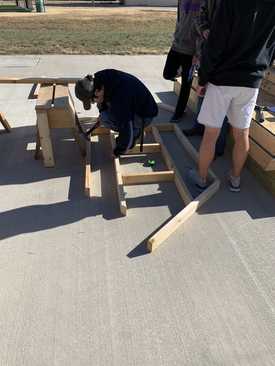 SouthHighMakers's tweet photo. Walls being assembled https://t.co/PuEP0kpUsz