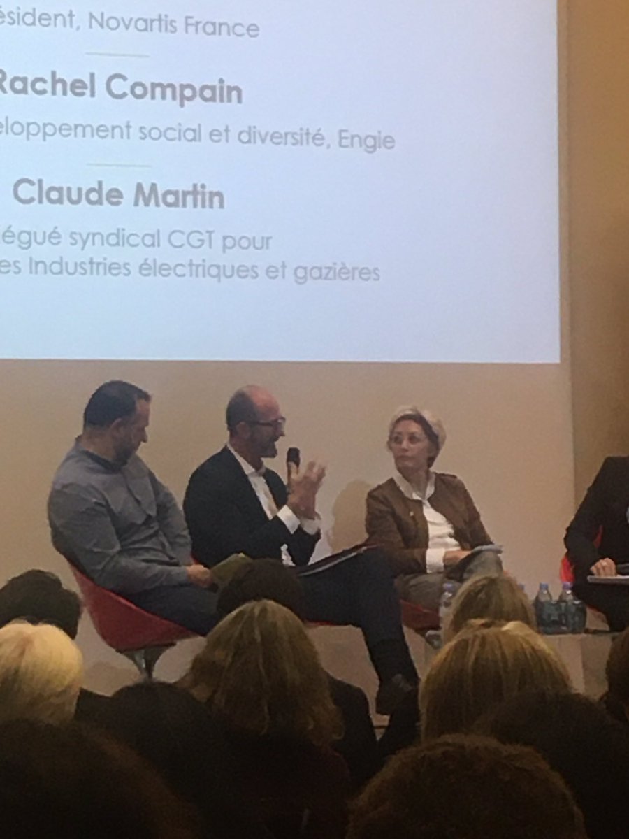 GroupeAudiens's tweet photo. Frédéric Collet, Président de Novartis France prend la parole autour des dispositifs mis en place dans son entreprise pour soutenir les aidants comme par exemple le don de CP.
@novartis_france avait d’ailleurs été primée en 2017 par le @Prix_ESA #PrixESA2019 https://t.co/zctl6hF3I7