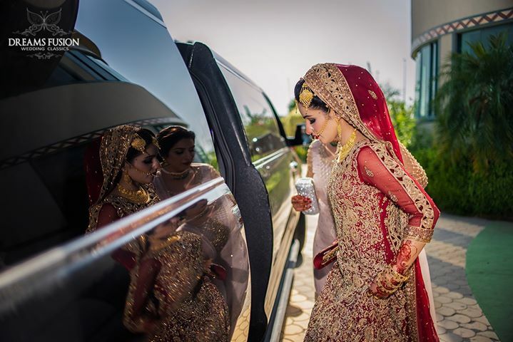 dreams_fusion's tweet photo. #wedding #weddingpic #weddingphotographer #pakistaniwedding #dreamsfusionweddings #dfw https://t.co/srIGXoVXBW