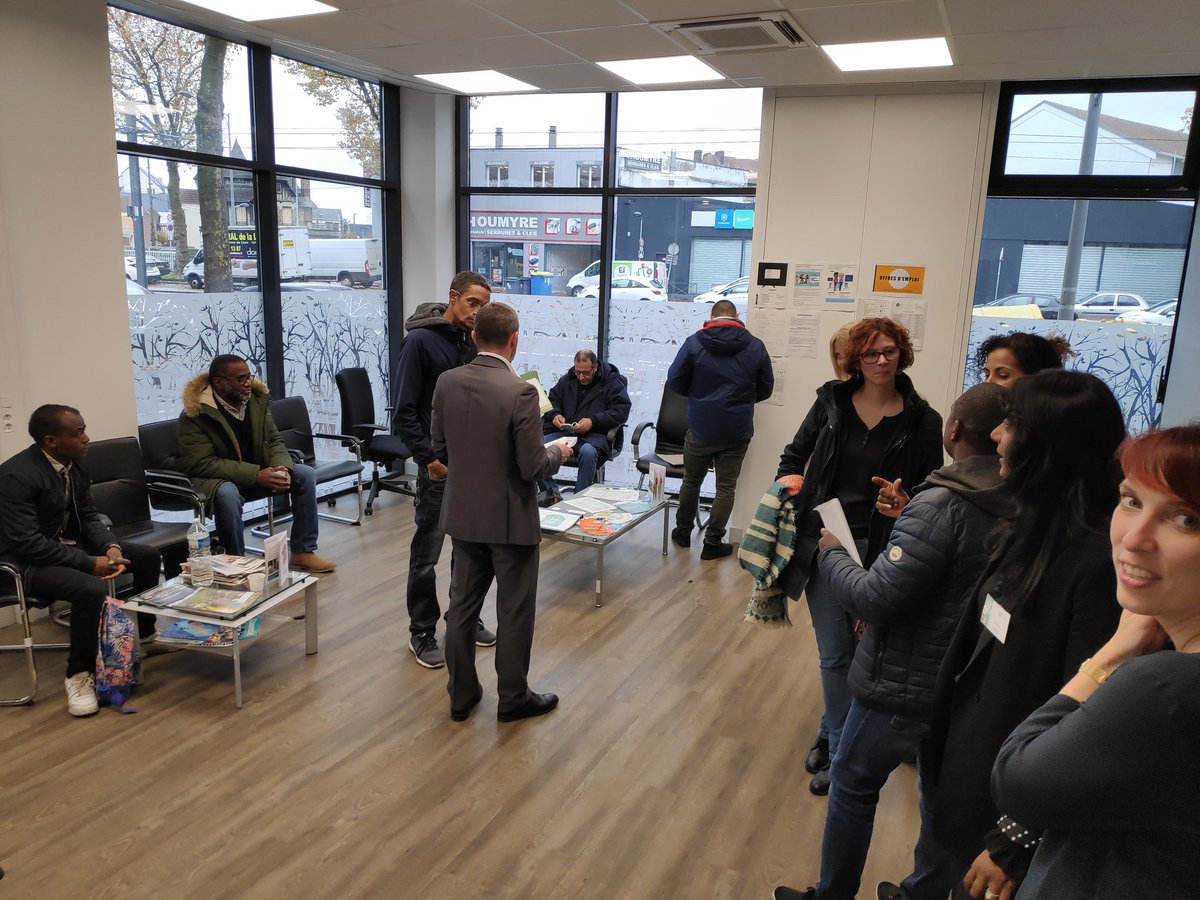 j0n4tH4n_B's tweet photo. #Jobdating Ă l' #EspaceEmploi @AgircArrco de Rouen en partenariat avec @LesEInormandie et de nombreux partenaires prescripteurs @Poleemploi_Ndie @MetropoleRouenN #MissionLocale et @Capemploi76RD : 9 #recruteurs 35 #emplois et plus de 140 #Candidats ! https://t.co/VsI9t64Zxq