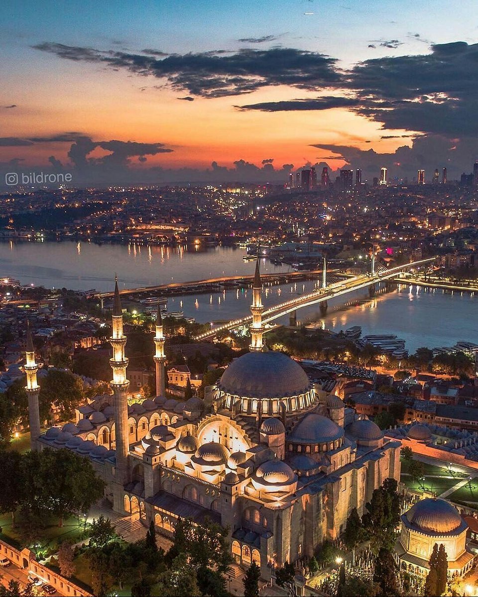 wanderlust2day's tweet photo. Suleymaniye Mosque aerial view ✨ Istanbul, Turkey. 
Photo by @bildrone TAG someone you would like to enjoy a night with in this magical city 🌆

#traveladdict #wanderlusts #travelawesome #istanbul #istanbul🇹🇷 #turkey #travel #likeforlikes #retweet #followforfollow #followback https://t.co/XcX9x4vQSE