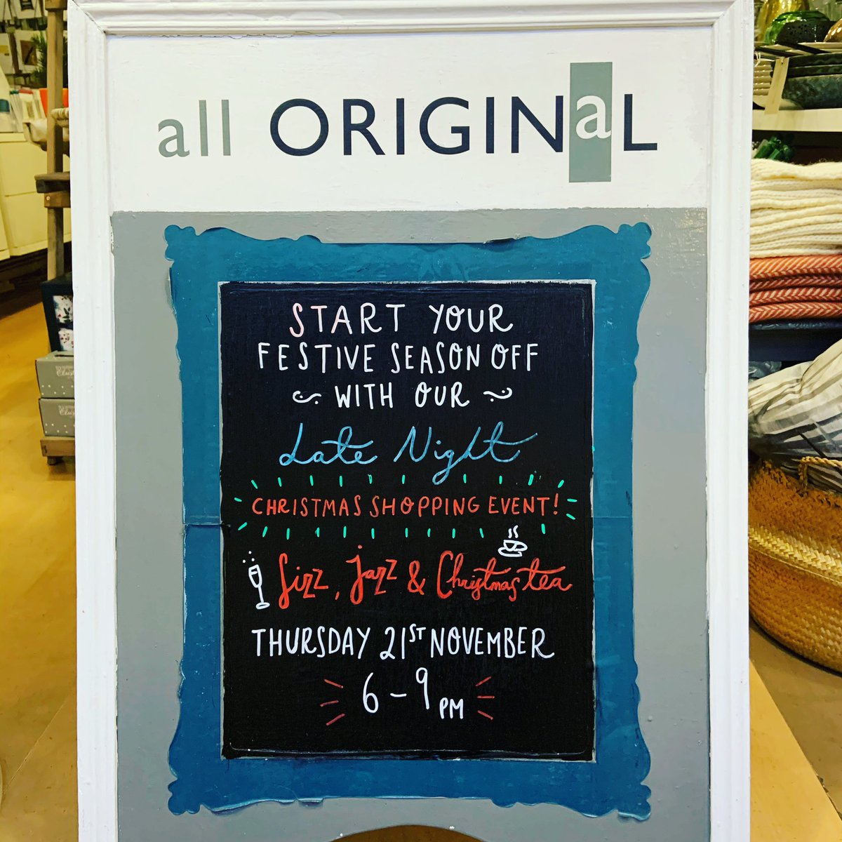 All Original Ealing tweet media