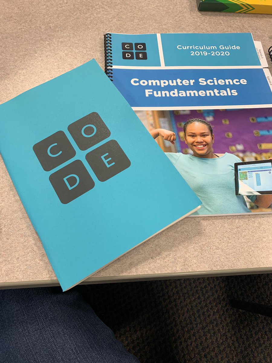 wendyoney's tweet photo. Working on our problem-solving skills in Computer Science Fundamentals with @cmdanhoff @markwhite85 and @BridgitLacey today! @TeachCode #teachcode #csforall @scms_trojans https://t.co/yGgoCHiy2V