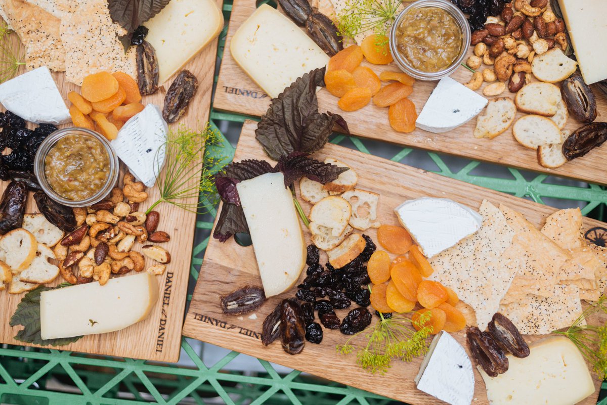 Daniel et Daniel tweet media