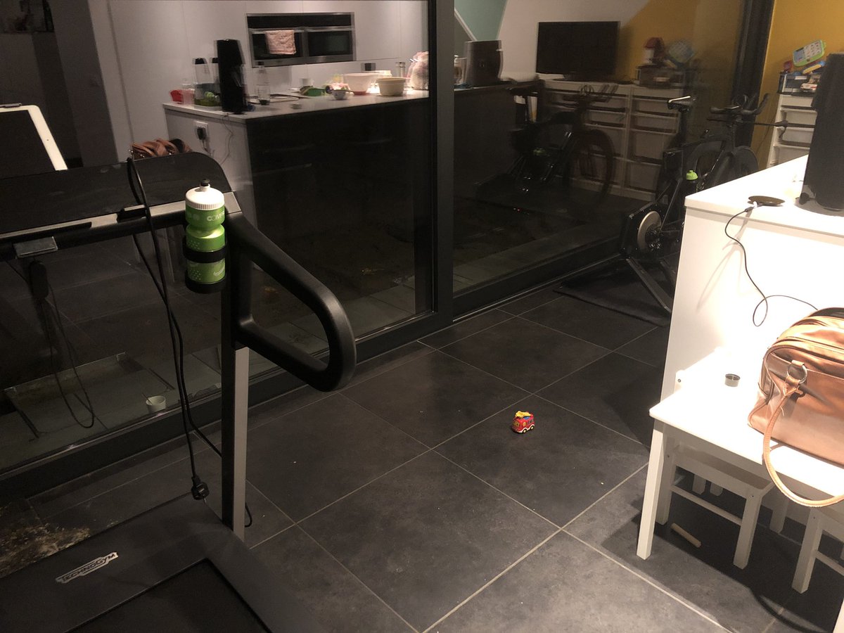 trimotion4life's tweet photo. @GoZwift As if a man doesn’t know his way around the kitchen... I own the kitchen... I sweat my ass of in the kitchen... every single day. But I get a lot of thumbs up and it worth it. https://t.co/qlI6UKGDud