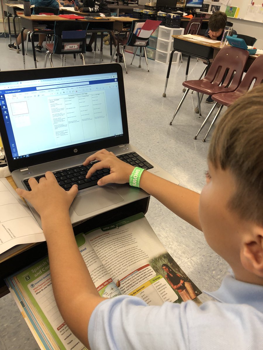 MrsMalik5thVES's tweet photo. Using #onenote and #microsoftofficeteams to complete a research project! #iditraining @VineyardsVipers @collierschools #5thgrade https://t.co/CGQvw1nWjw
