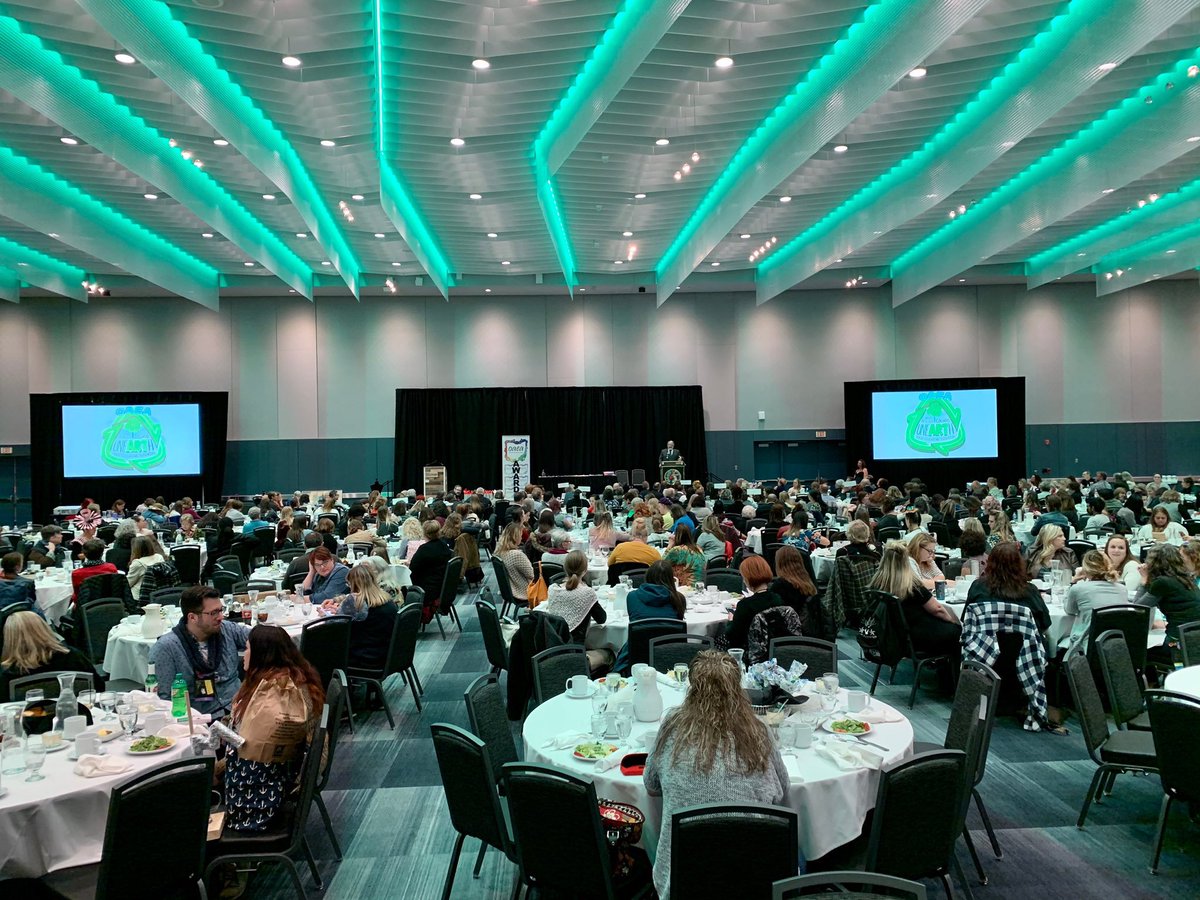 cbusconventions's tweet photo. Last weekend was a busy one with @OhioArtEd , @OhioYouthMin , @Herbalife , @HotChocolate15k and more.
Next up is @OhioStarBall and @OCALIofficial! view our calendar for details: https://t.co/N5RcKO2O17 #CBusConventions
#OAEAConference2019 #Reach2019 #OhioSTS #RunForChocolate https://t.co/lSNUizwR8L