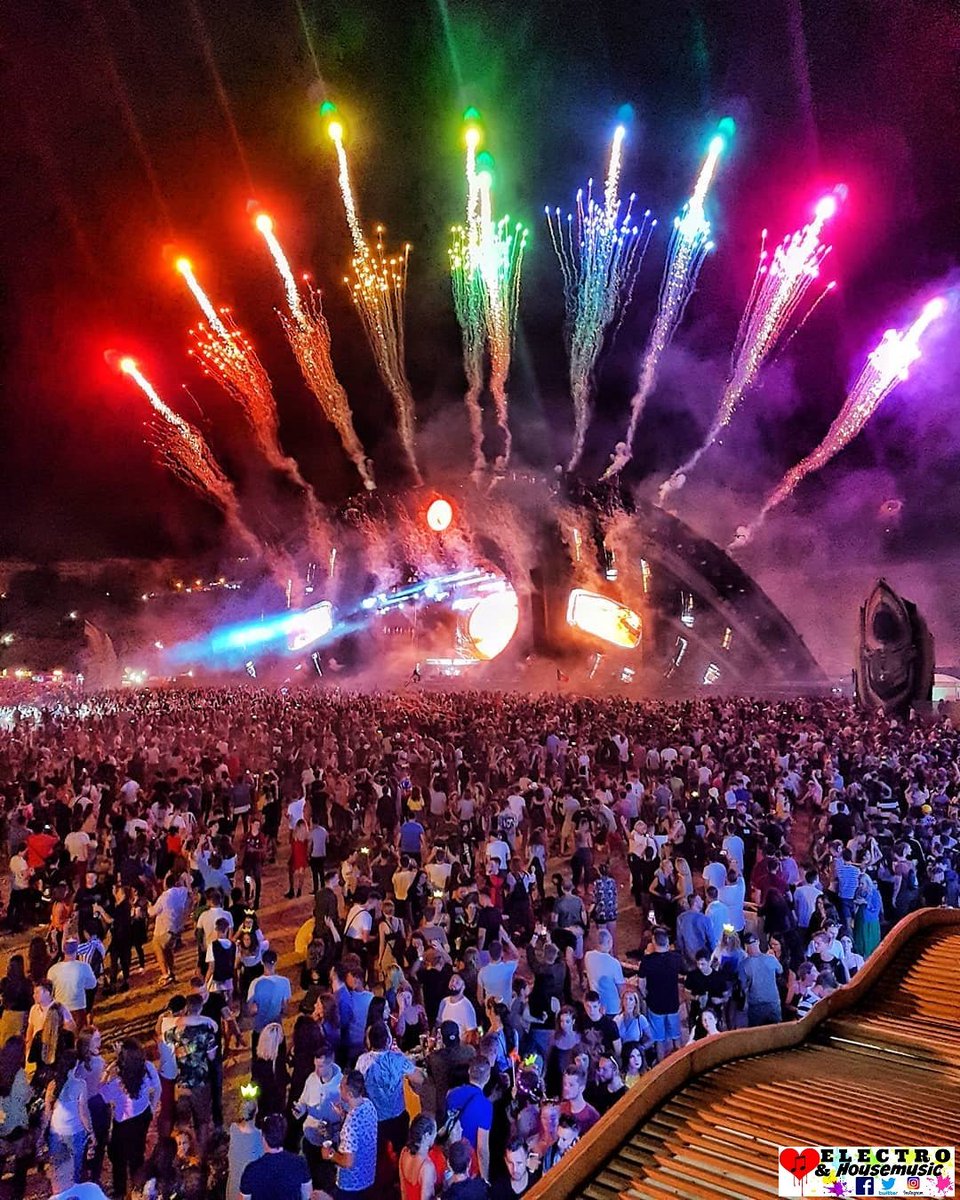 DJElectroHouseL's tweet photo. ¡Momentos mágicos! Ya puedo sentirlo. @NeverseaFest 2020❤♫🔊🕺😍🙌👌✌🔥#neverseafestival #neversea2019 #neversea
#electro #electronicmusic #tomorrowland #rave #edmlove #edm #ibiza #party #MusicFestival #edclv2020 #EDMlife #Ultra2020 #mainstage #plur #housemusic #electrohouse https://t.co/TsbRaXFEY2