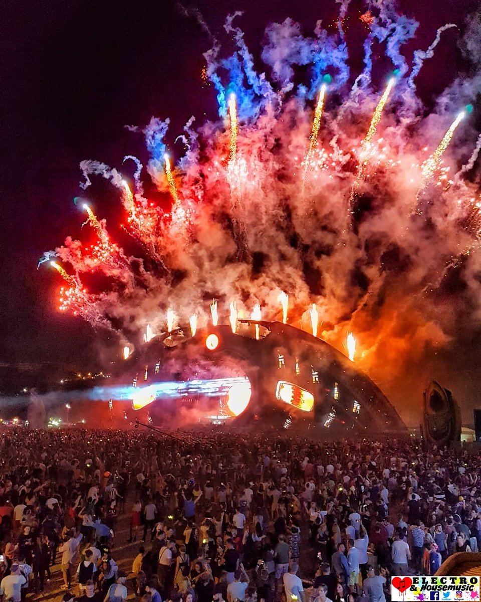DJElectroHouseL's tweet photo. ¡Momentos mágicos! Ya puedo sentirlo. @NeverseaFest 2020❤♫🔊🕺😍🙌👌✌🔥#neverseafestival #neversea2019 #neversea
#electro #electronicmusic #tomorrowland #rave #edmlove #edm #ibiza #party #MusicFestival #edclv2020 #EDMlife #Ultra2020 #mainstage #plur #housemusic #electrohouse https://t.co/TsbRaXFEY2
