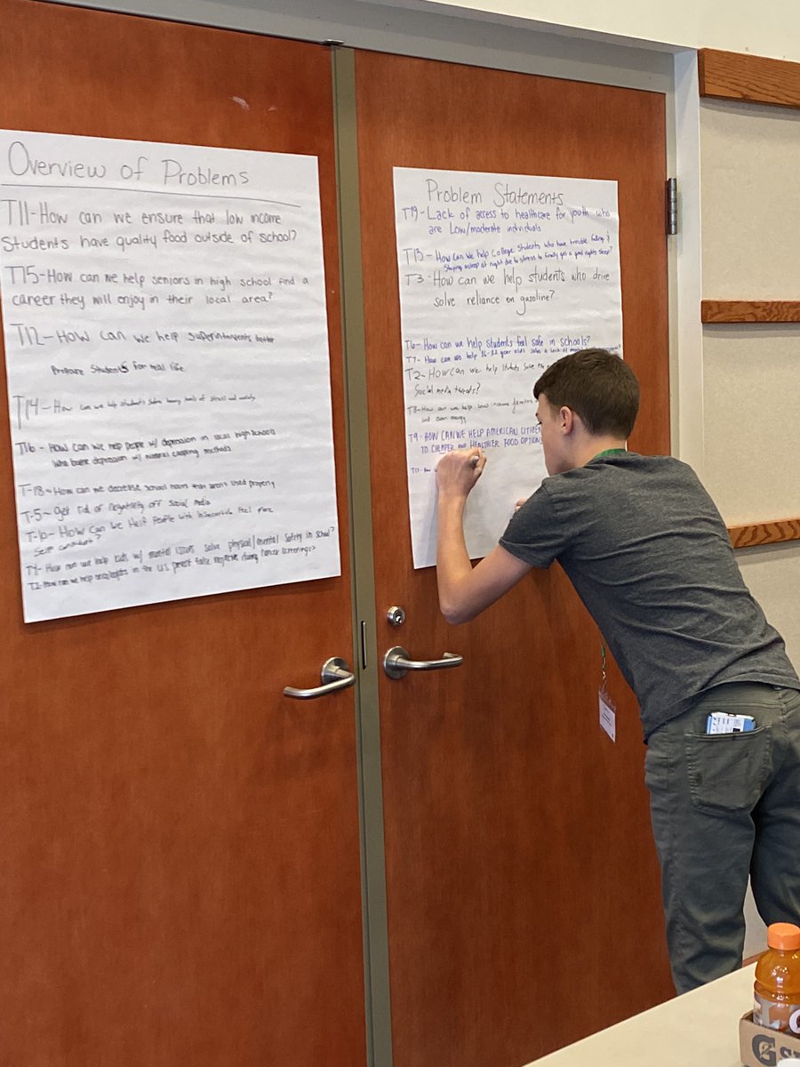 be_everidge's tweet image. Day 1 of the StartUp Experience for students in the Shenandoah Valley!! These kids are invested and taking ownership of such an amazing learning experience!! #BlueStreakPride; #HCPS; #CTELearning