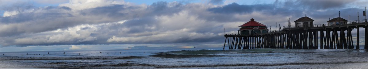 iLoveIndicas's tweet photo. Early bird gets the worm. 🐛 📷 Pano I took at Huntington Beach Pier just as the sun was coming up. #rainbowaction #CanonFavPic #canonslr2 #sl2 #mifoto https://t.co/kAZeDATEkL