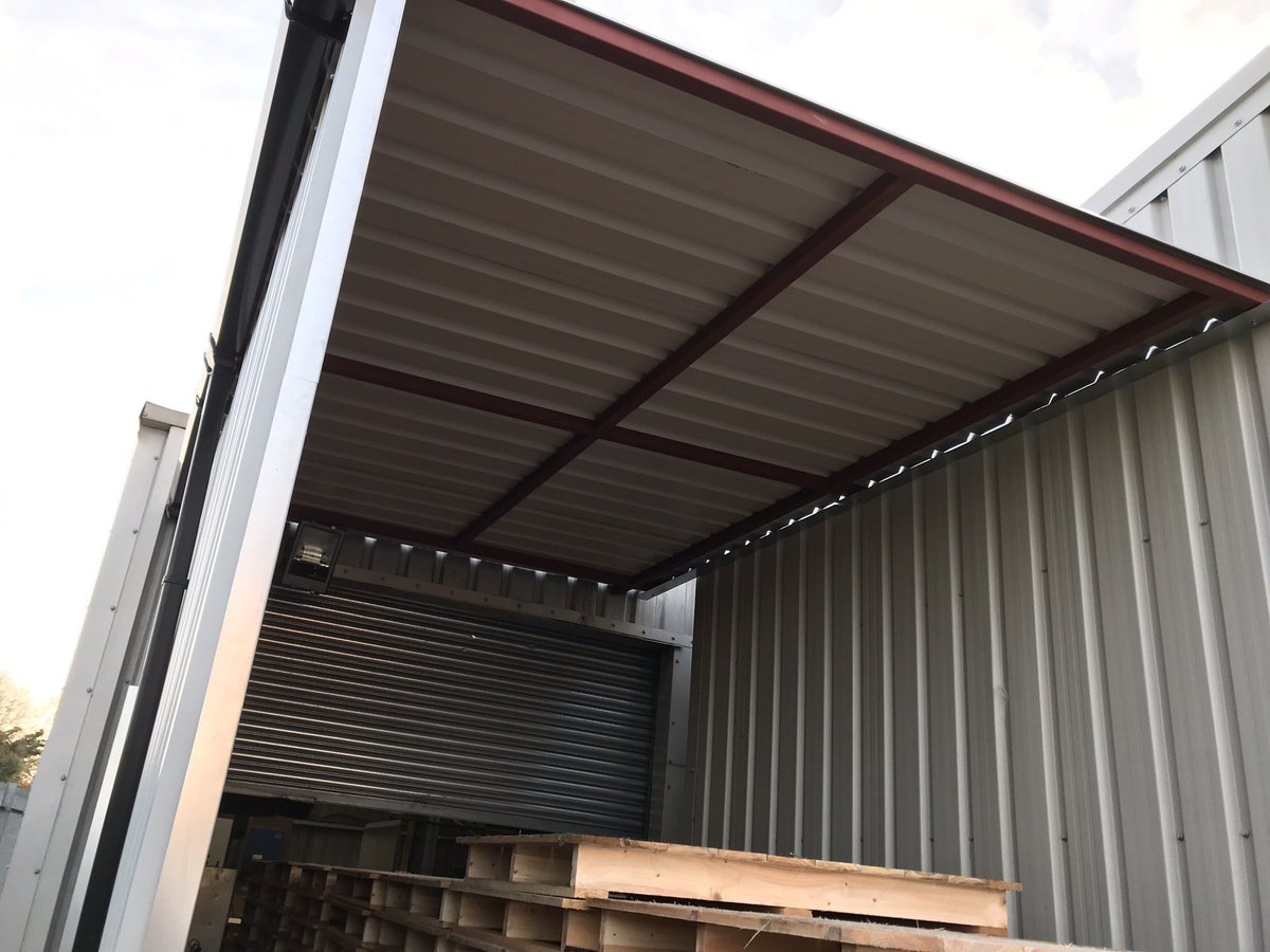 pjprojectsfabs's tweet photo. Little lean to extension we did for a customer. Box section frame sheeted and gutter added after finally getting a dry day. https://t.co/jR2Sjt1srl