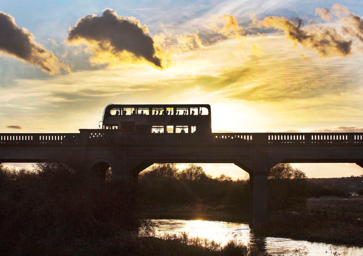 GreySnapper03's tweet photo. Sunset over the A6 bridge across the River Nene at Irthlingborough this evening. https://t.co/4gi4qP4KwK