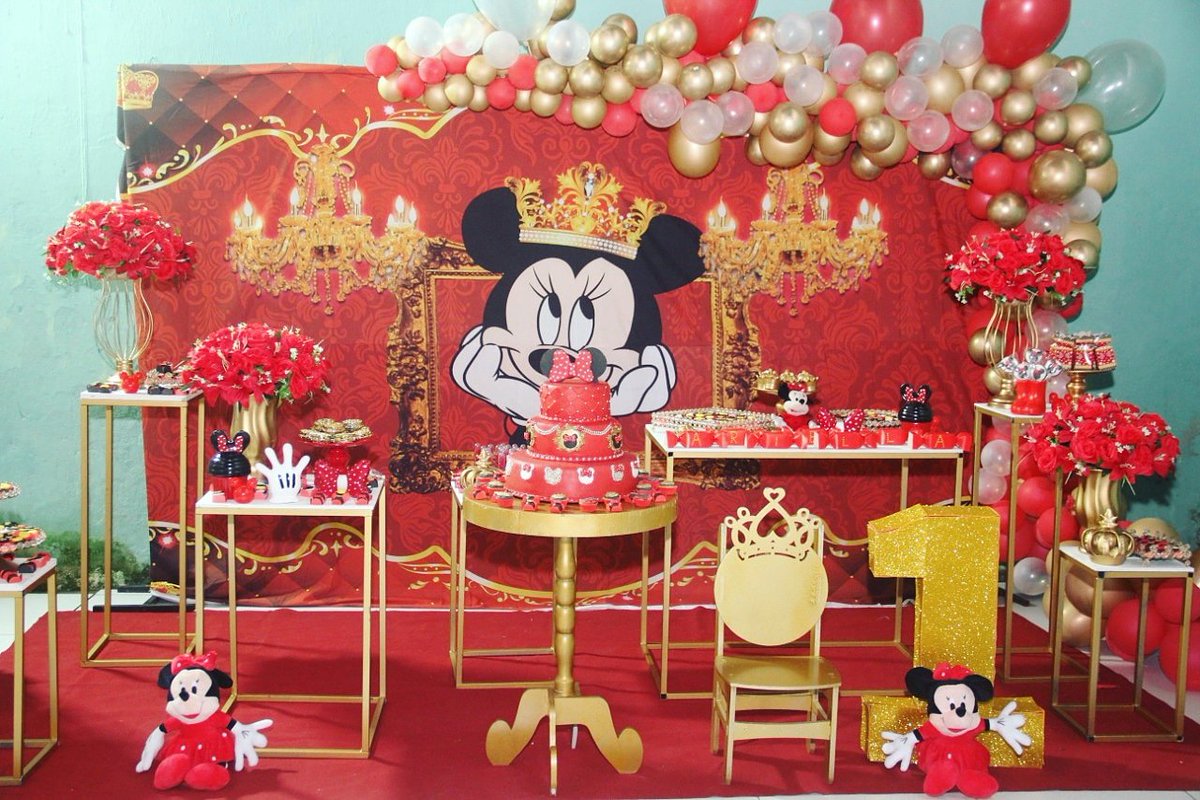 TayaneMedeiros5's tweet photo. Decoração de sábado, Minie realeza pra princesa Ariella
#cadadetalhe #taydecora #balõescromados #tendêncianasFestas #decoraçãoporamor #Festade1ano #arcodescontruido @realceFestas
✅ Mais informações só chamara no adm https://t.co/26zNlOsX9n