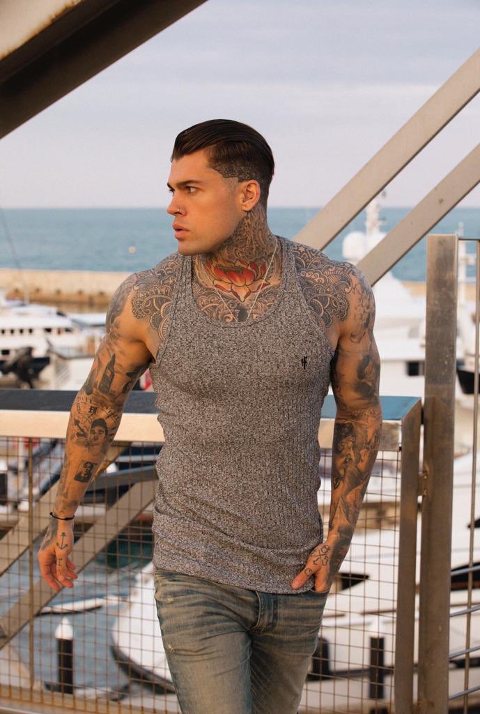 FatherSons_'s tweet photo. WIN 3 items of your choice at #FatherSons 🎁🎁🎁

- Follow
- RT

Winner chosen Sunday | https://t.co/j1RQ1eNkRA https://t.co/D6efXeiRNx