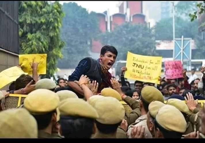 azad007khalid's tweet photo. EmergencyinJNU-पुलिस की लाठी का निशान-कहीं छात्र कहीं किसान-जेएनयू  छात्रों का प्रदर्शन - https://t.co/X9M5HKs0FK https://t.co/aFSKGwUrkJ