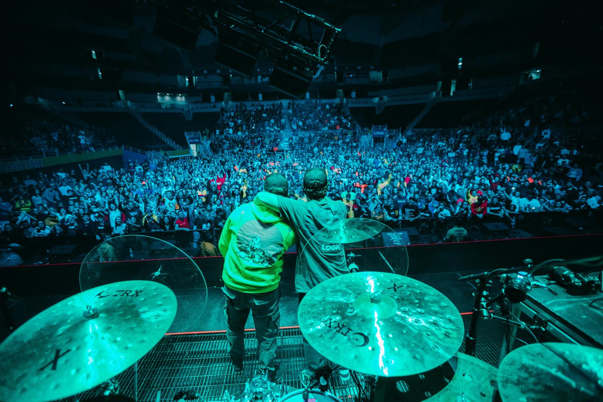 BobbyBoyRecords's tweet photo. With the #COADMtour finishing up last week, we'd like to take a moment to say thank you to everybody who came out and got the chance to see Silas open up! We couldn't have asked for a better first tour! Let's do this again soon. ❤️ https://t.co/BgsIvQ3OTA