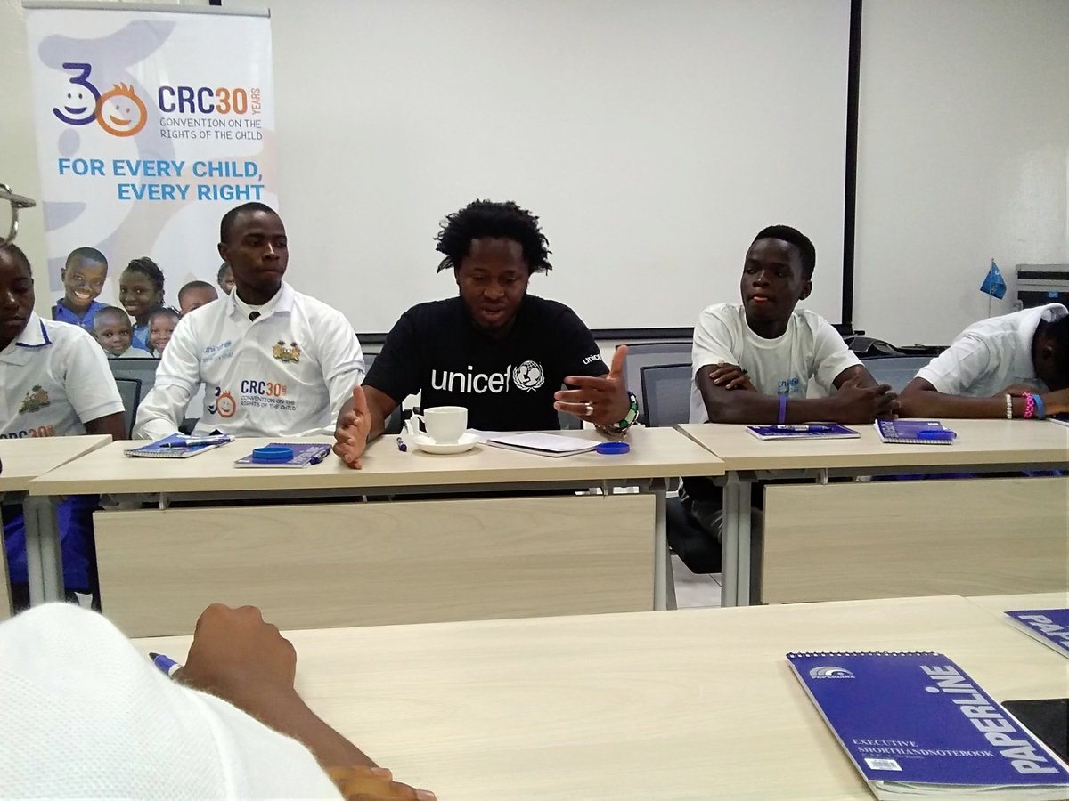 InitiativeModel's tweet image. The IIMUN network was part of the interactive session the children had with @IshmaelBeah, the Goodwill Ambassador of @UNICEFSL. Seeing the Children Speaking from their hearts, proffering solutions to their immediate issues, means the future is huge. Many thanks to @UNICEFSL.