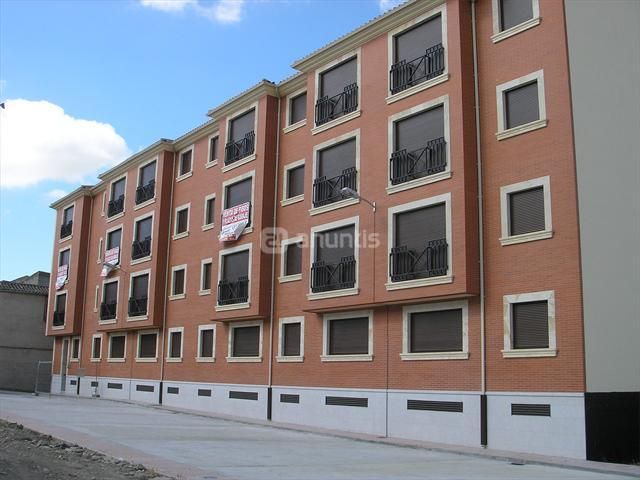 ConstrAyuso's tweet photo. ⚠️Últimos 2 pisos a la venta en Alba de Tormes⚠️
✅3 dormitorios.
✅2 baños (Uno en suite).
✅88 m2 Construidos.
✅Excelentes calidades.
✅Cocina amueblada.
✅Ascensor.
✅Garaje.
🔔INFORMATÉ SÍN COMPROMISO🔔
☎️651 86 65 41☎️ https://t.co/2lR17Vqqo0