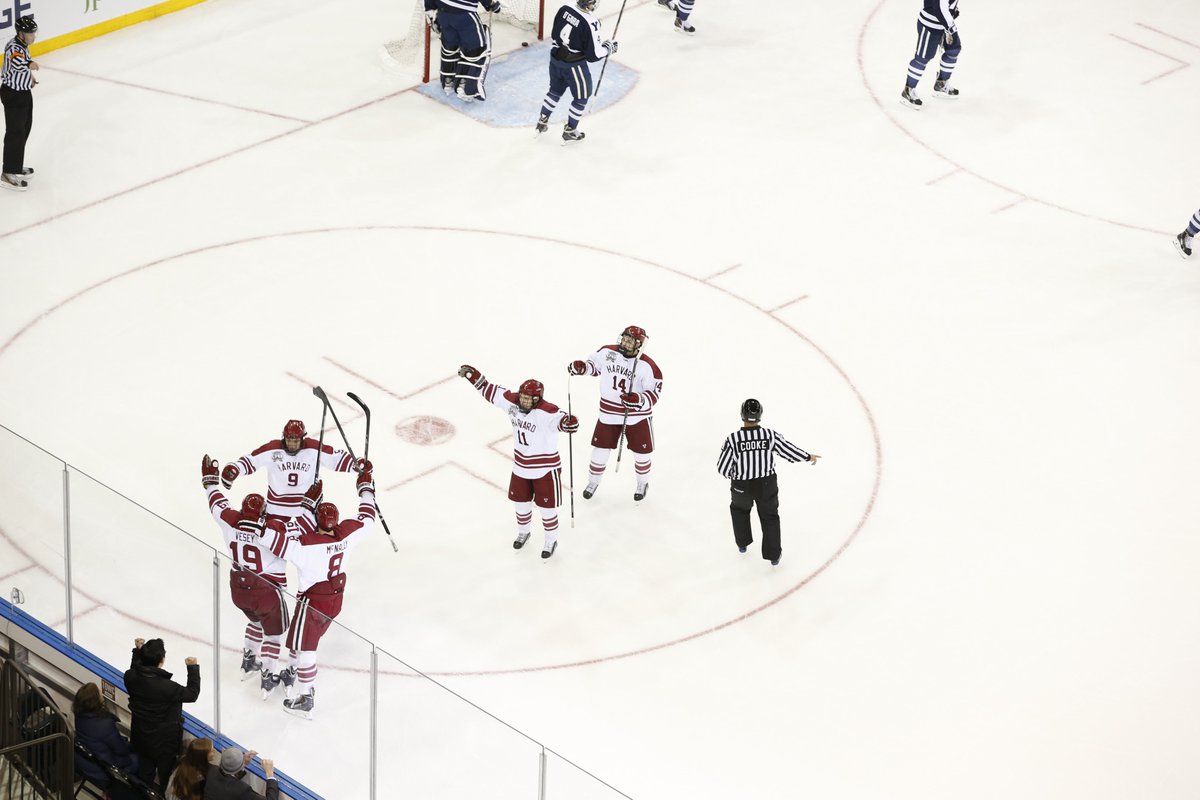 RivalryOnIce's tweet photo. #MondayMotivation: @YaleMHockey and @HarvardMHockey celebrating big goals at @TheGarden in our last #RivalryOnIce. What a moment! 🚨🚨

You got any favorite celebrations?

#RivalryOnIce @harvardcrimson @YaleAthletics @TheGarden https://t.co/WqdSh0TfCF