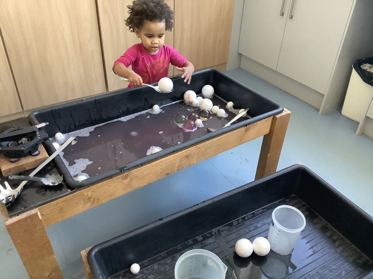 anfieldroadeyfs's tweet photo. Baby Bugs have been working on their hand eye co-ordination and their gross motor skills! Look at that celebration! π₯³π₯³ #babybugs #itsfunbeing2 https://t.co/x3CB30WayI