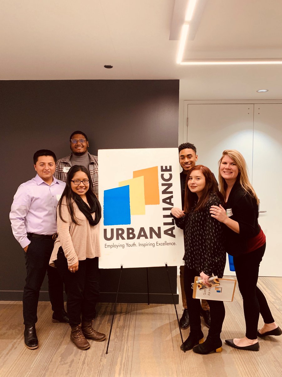 UA_Chicago's tweet photo. UA's annual #CollegeEssayDay was a massive success! TY to the Merchandise Mart for hosting us and the 100+ volunteers who provided feedback to our #OYJC interns on their essays! We couldn't do this work without the support of the #Chicago community! #YouthDevelopment https://t.co/AEOotfz0Vi