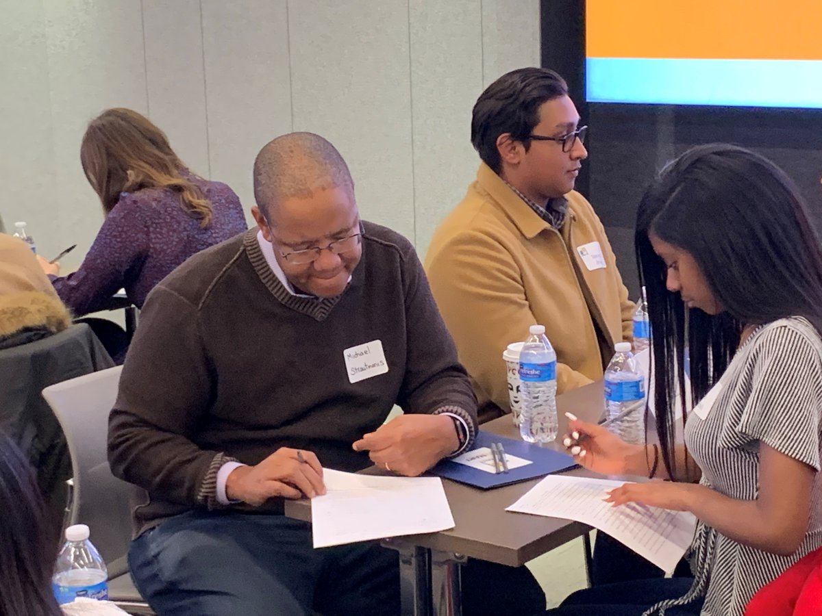 UA_Chicago's tweet photo. UA's annual #CollegeEssayDay was a massive success! TY to the Merchandise Mart for hosting us and the 100+ volunteers who provided feedback to our #OYJC interns on their essays! We couldn't do this work without the support of the #Chicago community! #YouthDevelopment https://t.co/AEOotfz0Vi