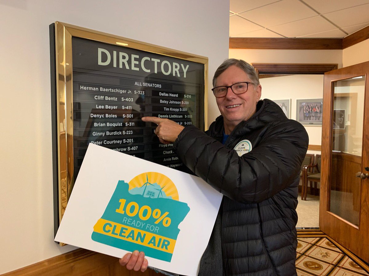 youthignitechng's tweet photo. Phil from Salem just swung by Sen. Boles' Office, Sen. President Courtney's office and the Senate Majority office to demand #CleanEnergyJobs. #ActOnClimate #ORpol #ORleg https://t.co/K7W4fKC0Ly