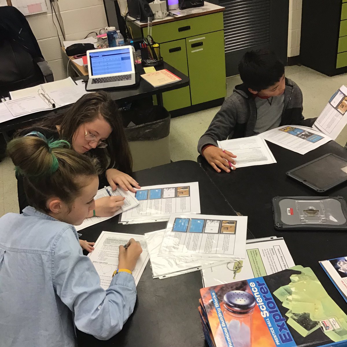 Microscope Madness Stations were a success 👌🏼