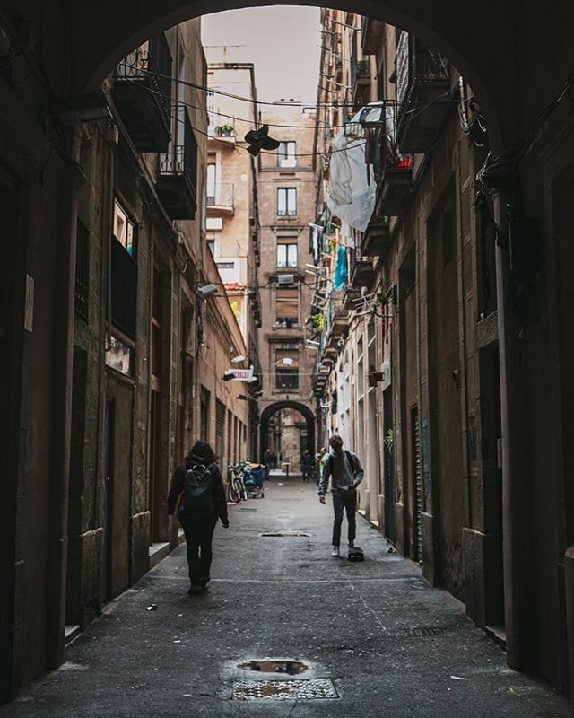 ElPankcho's tweet photo. Premio para la/el que me recuerde el nombre de esta calle que me gusta mucho en El Raval, porque yo lo he olvidado! .
.
.
.
.
.
.
.
.
.
.
.
.
.
.
.
.
.
.
#elraval #bacelona #igersbcn #total_barcelona #travelgram #instatravel #travel #topbcn #ig_barcelone… https://t.co/YlTLySdqVx https://t.co/jUiBtEpPDx