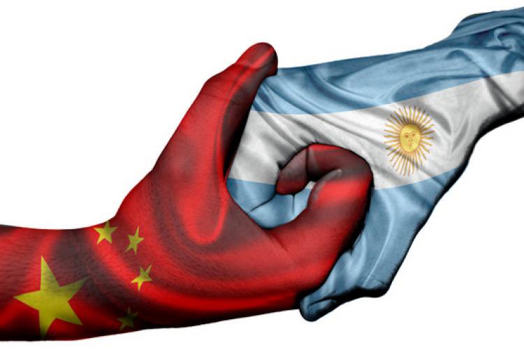 RYATributarios's tweet photo. China 🇨🇳 es uno de los principales socios comerciales de Argentina 🇦🇷 , consecuencia principalmente, de la exportación de Soja y de la incipiente comercialización de carnes.

Sin embargo, Argentina 🇦🇷 y China 🇨🇳 no han subscripto un convenio para evitar la doble imposición (CDI). https://t.co/P6xQpSleVc