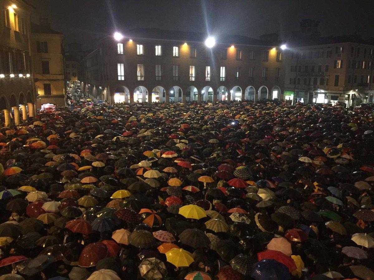 Nonha_stata's tweet photo. GRAZIE MODENA GRAZIE RAGAZZI 
#Sardine #Modenanonsilega https://t.co/cXGWxoPi7Y
