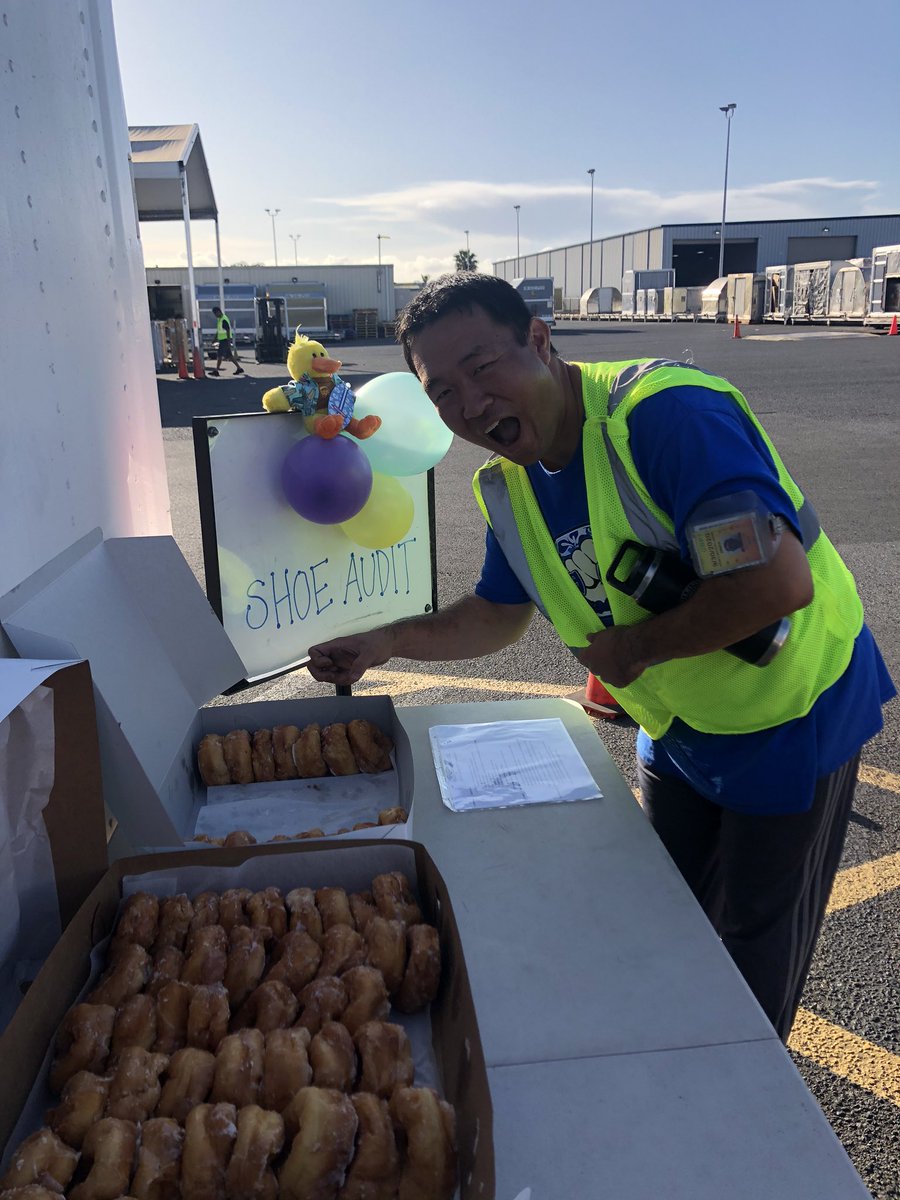 AirHnl's tweet photo. Honolulu Air’s Monday Guard Gate Activity: SHOE AUDITS 
@AirHnl @jrindafernshaw @hrbobbyups @ChinaJeter @audreyvb3 @jt_ups @ChinaJeter @HonoluluPreload @#StayCalmHaveFun https://t.co/MeMbt7uz9e