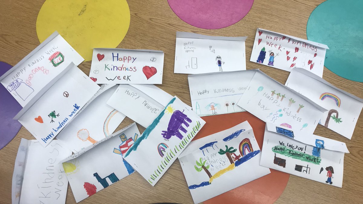 Ms_K_Rae's tweet photo. Spreading kindess with letters to Ms. Medve and Ms. Clouthier this morning. #KindnessMatters #KindnessWeek2019 https://t.co/gF3IeyoDcx