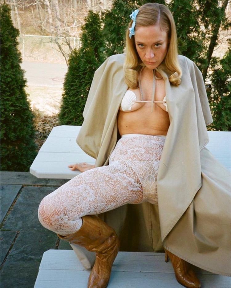 Happy 45th birthday to to the one n only Chloë Sevigny     