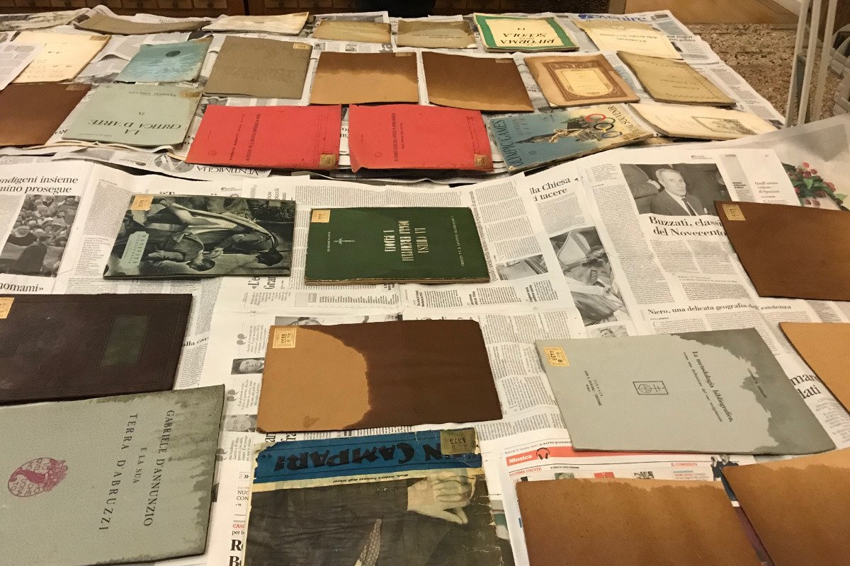m_catozzi's tweet photo. Aiutiamo la Querini Stampalia di #Venezia! Ho dato un piccolo contributo, da veneziano (e pesarese acquisito), per appoggiare la donazione alla "mia" biblioteca veneziana da parte dell'Oliveriana, la "mia" biblioteca pesarese... Legami che non si spezzano.
https://t.co/2r9dQNwZyl https://t.co/y7v4Wu2QmE