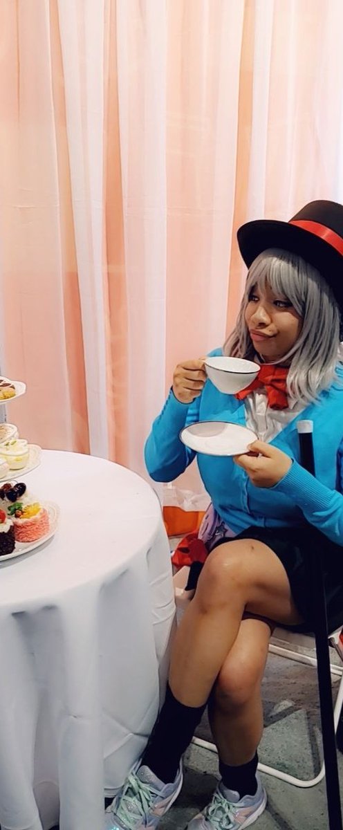 Aaimz's tweet photo. Some of ya'll be using your fabric scciors to cut more than just fabric and now look at your edges jagged and busted
But that's none of my business ๐ธโ
#shitposting #cosplay #magicalsempai #tejinasenpai #teaishot https://t.co/xcrLHUic8U