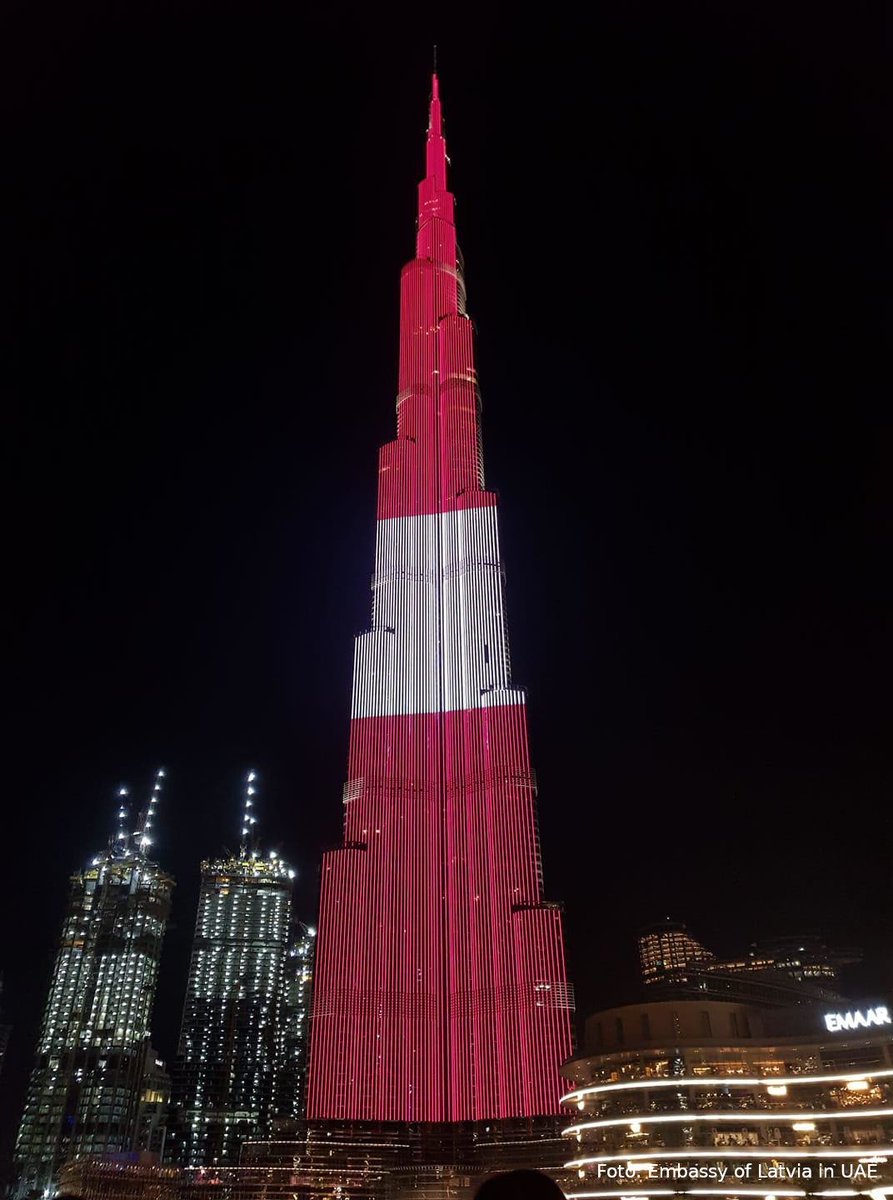 ltvzinas's tweet photo. Sveicot Latvijas valsti 101. dzimšanas dienā, šodien pasaulē augstākais debesskrāpis "Burj Khalifa" Dubaijā tika izgaismots Latvijas karoga krāsās. 🇱🇻 #LV101 https://t.co/ZqTepiacBX