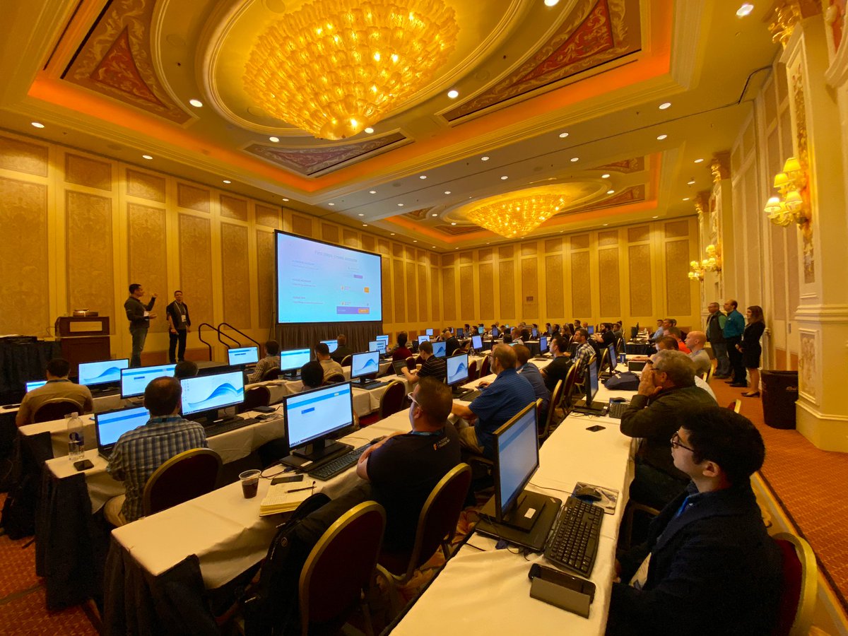 AfroJme's tweet image. Full house at the 1st Forge Learning Lab #forgedevcon