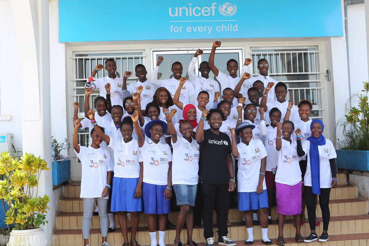 UNICEFSL's tweet image. UNICEF Goodwill Ambassador Ishmael Beah, interacts with children and youths at our office in Freetown, in the lead up to #WorldChildrensDay, which also marks the 30th anniversary of the #CRC. 

#ForEveryChild, every right